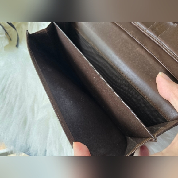 Gucci Vintage Brown and Tan Monogram Long Wallet - Picture 11 of 17